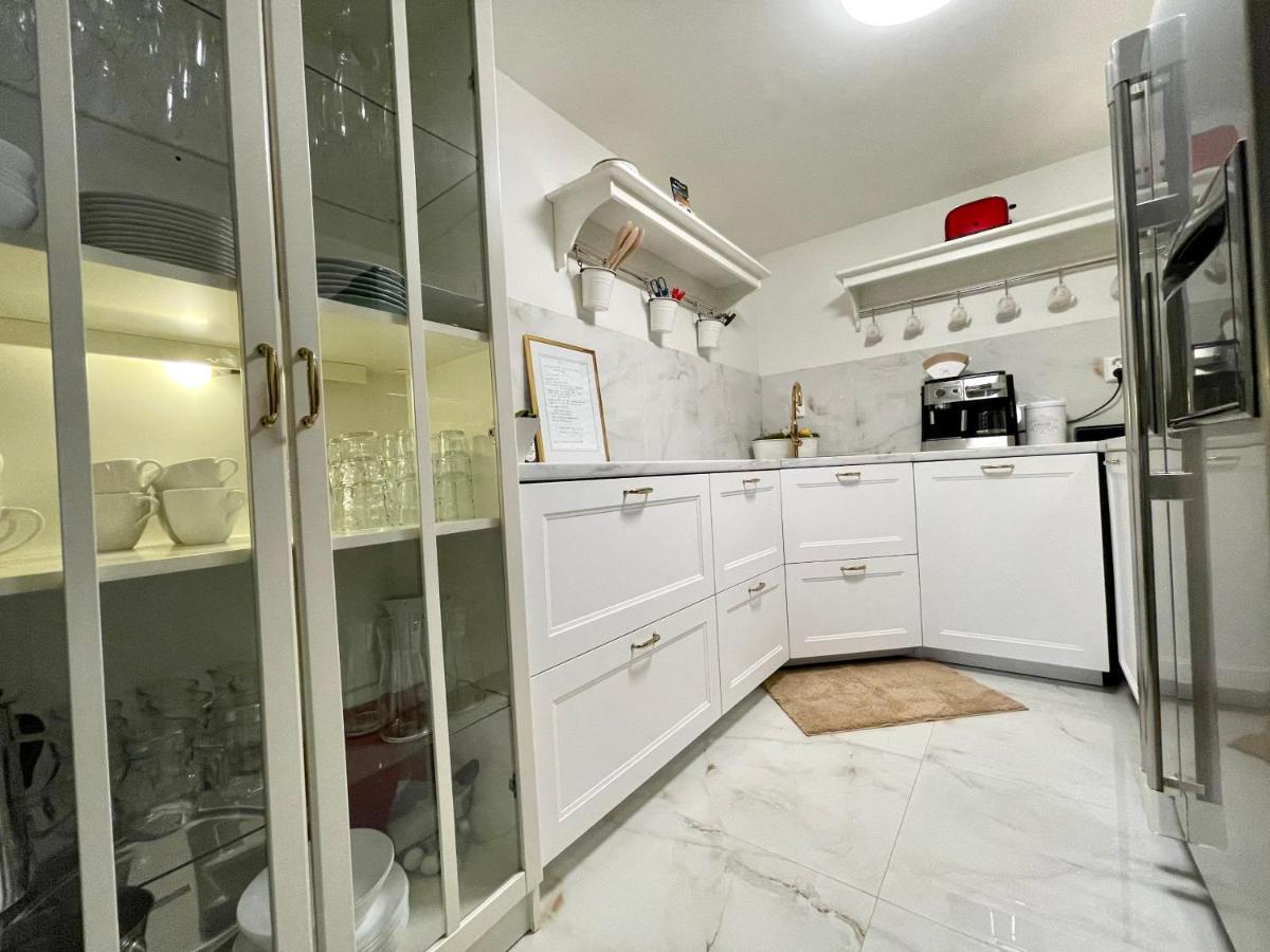Vid Gekas Ullared Boende B&B ภายนอก รูปภาพ
