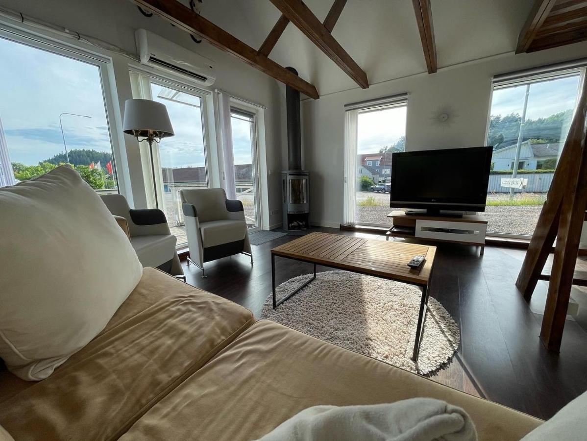 Vid Gekas Ullared Boende B&B ภายนอก รูปภาพ